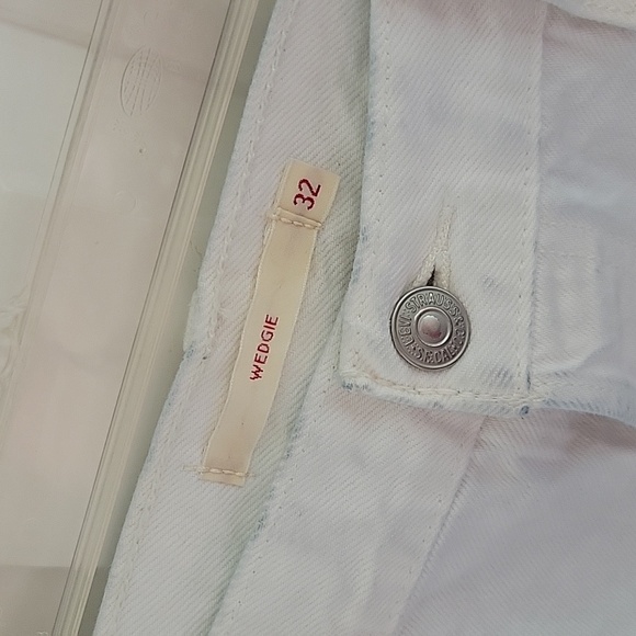 White Ripped Levi Jeans sz. 32 - Picture 2 of 6